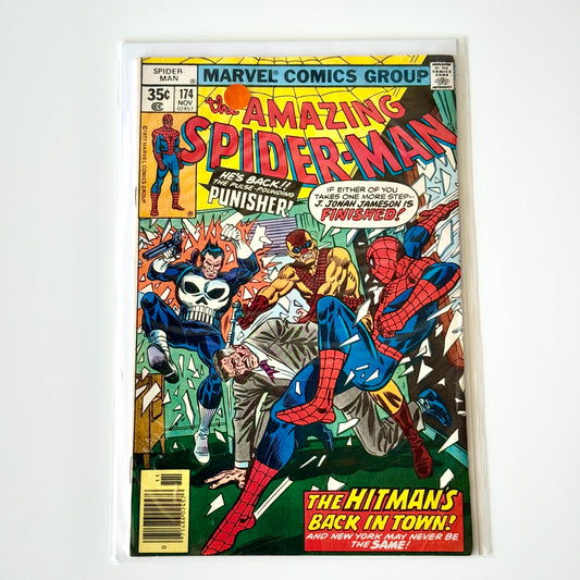 The Amazing Spider-Man #174 (1977) Marvel Comic featuring Spider-Man and The Punisher on cover