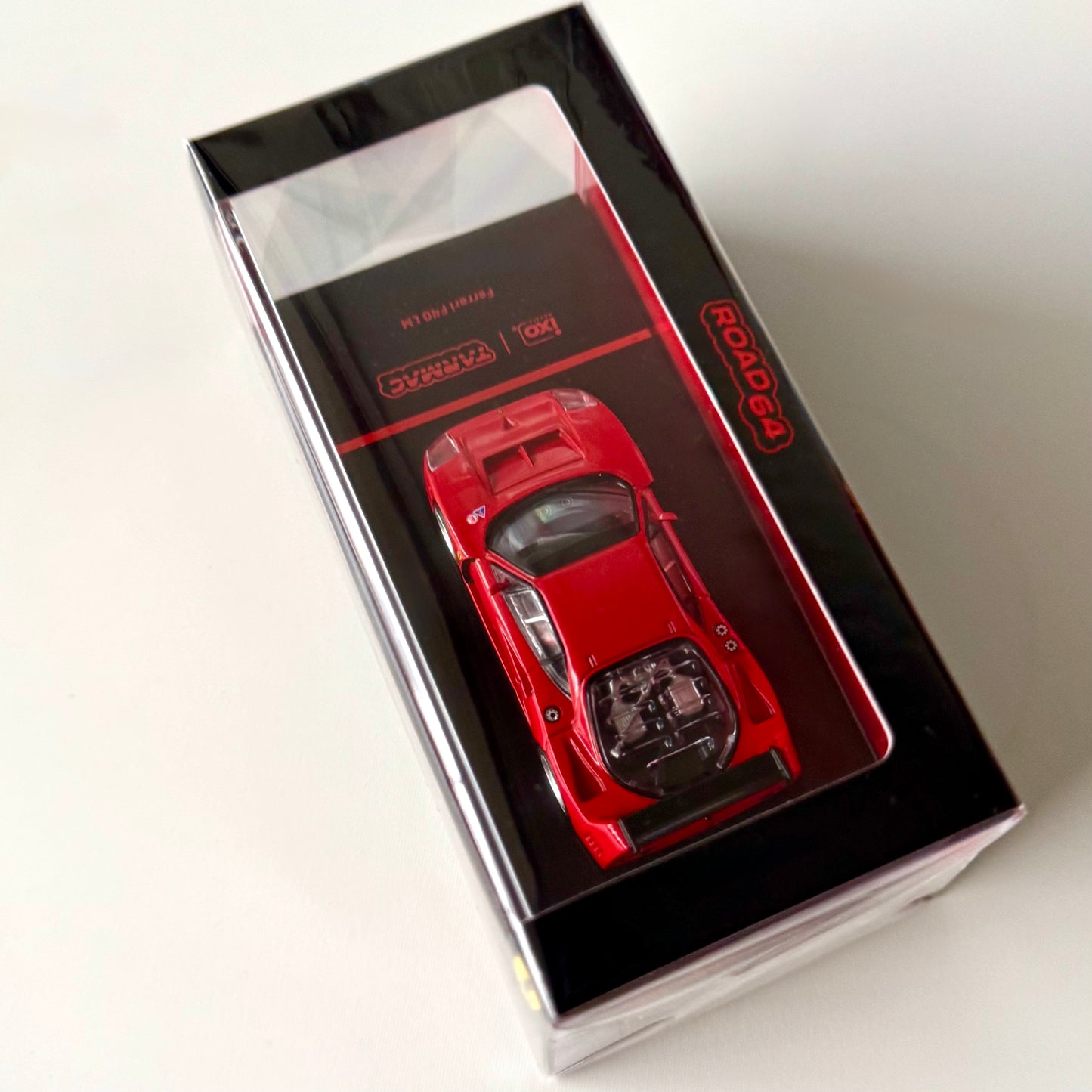 Top side packaging of Ferrari F40 LM Red Road64 with display base and cover