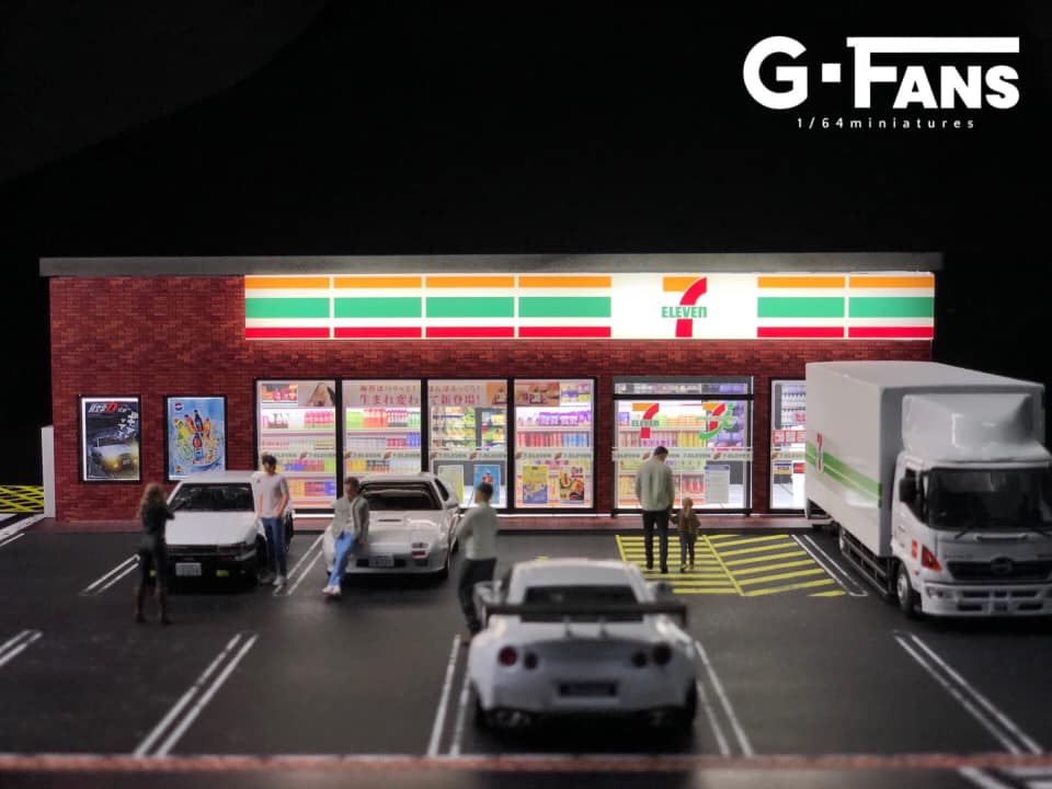 Overhead angle of 7-Eleven 1:64 display with parking