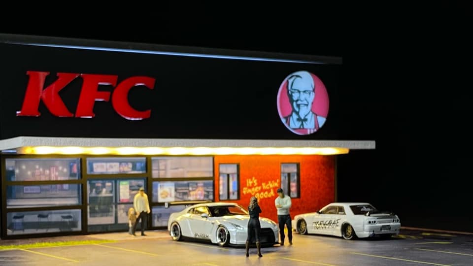 Front view of G-Fans KFC 1:64 diorama with realistic LED-lit storefront
