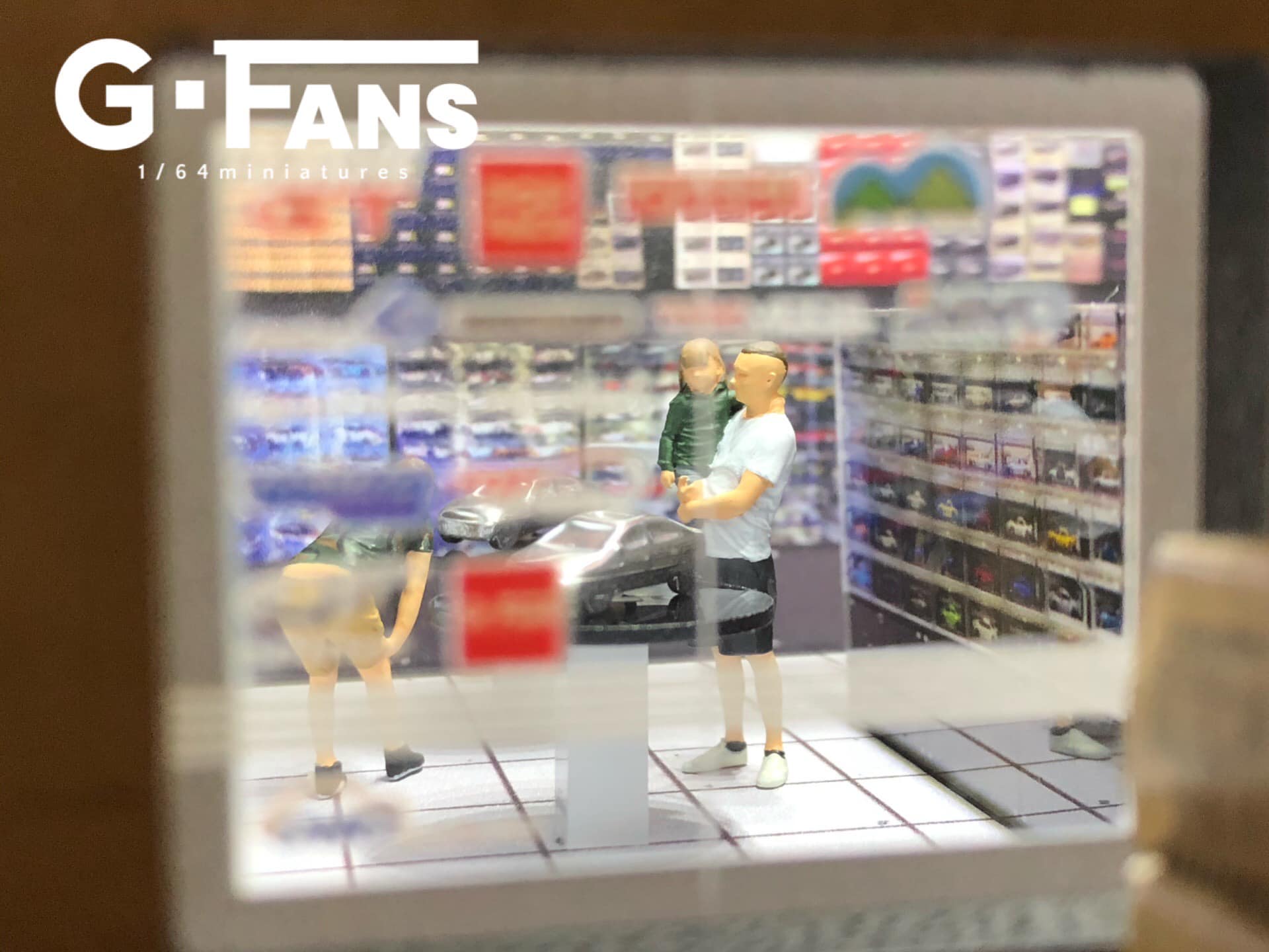 Inside front view of G-Fans Japanese Model Car Shop Diorama in 1:64 scale