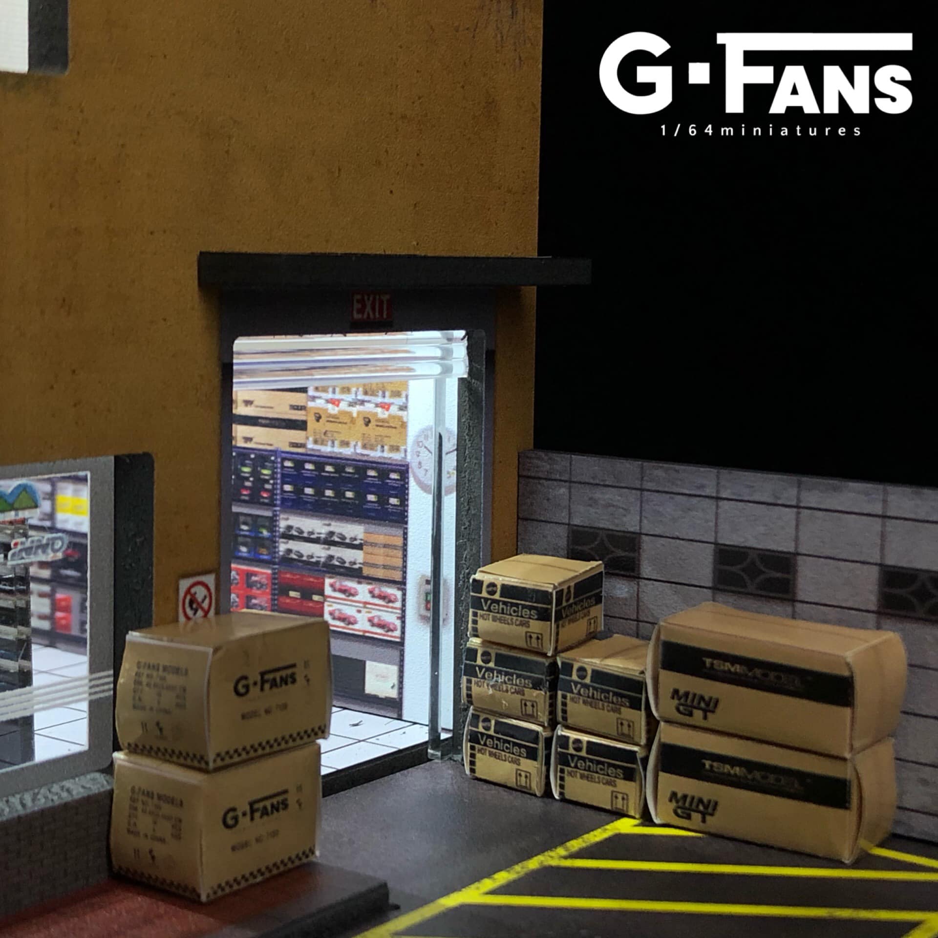 Side angle of G-Fans 1:64 Japanese model car store display