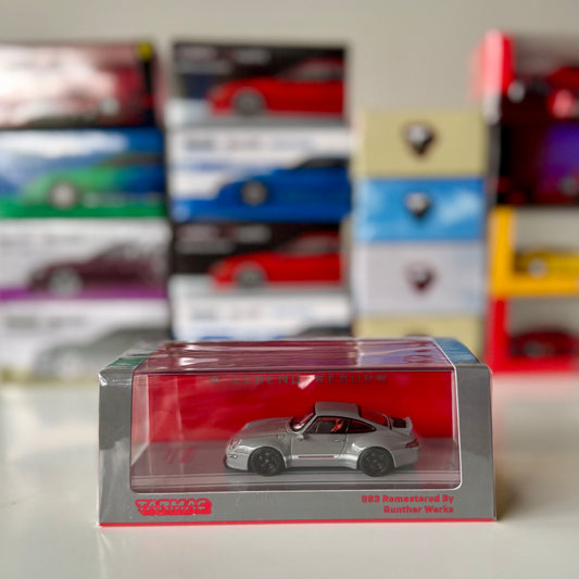 Front view of Tarmac Works Gunther Werks 993 Remastered Grey in display box