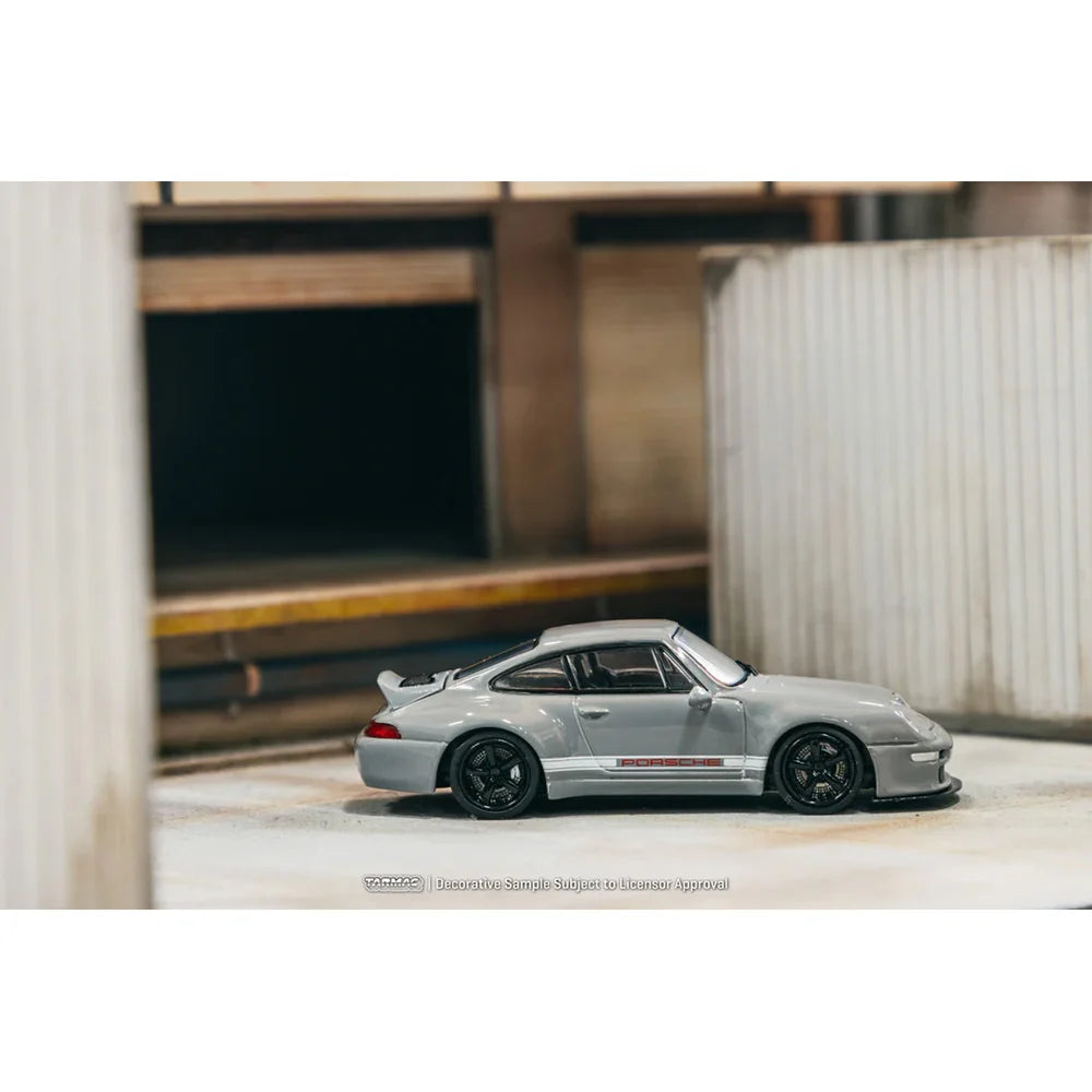Side view of Porsche 993 Remastered by Gunther Werks Grey in diorama setup