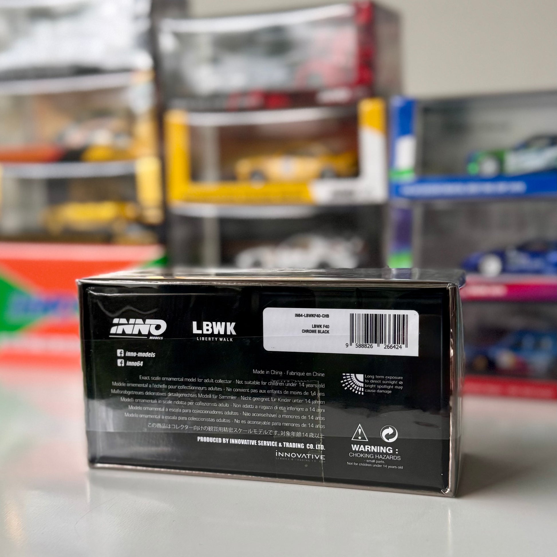 Packaging of INNO64 Ferrari F40 LBWK Chrome Black 1:64