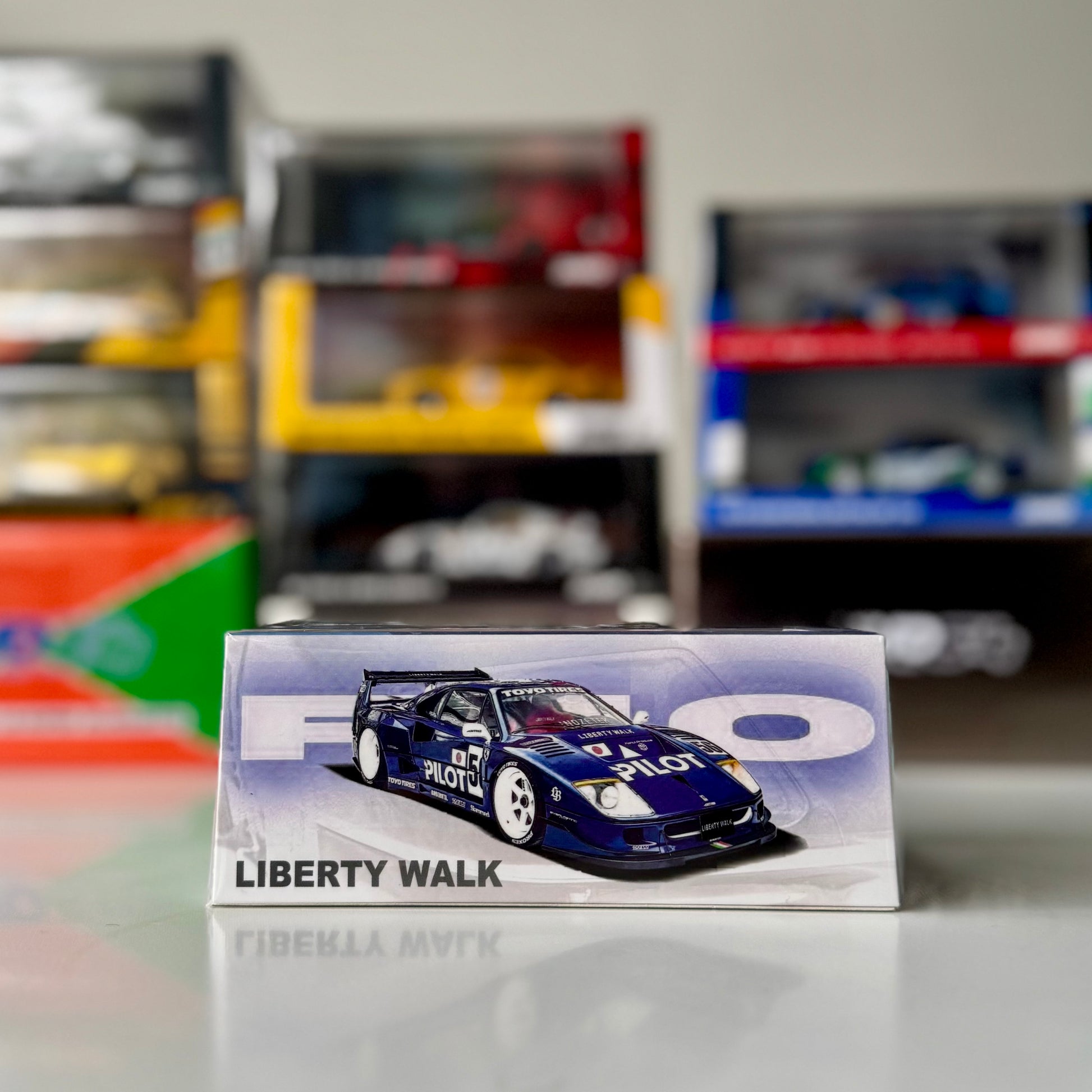 Side profile of Liberty Walk Ferrari F40 – INNO64 Tokyo Auto Salon 2024 edition