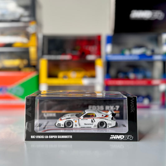Front view of INNO64 Mazda RX-7 FD3S LBWK Super Silhouette White #41 – 1:64 diecast
