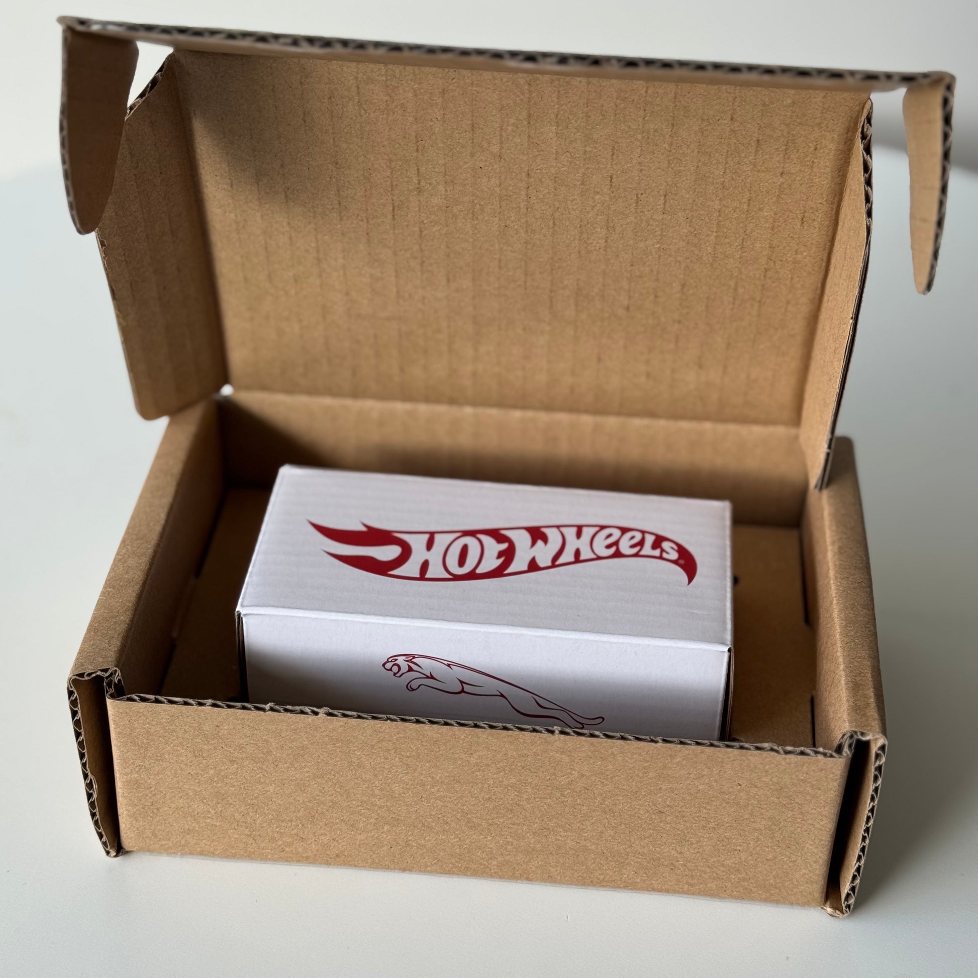 Packaging of Hot Wheels RLC 1964 Jaguar E-Type box packaging