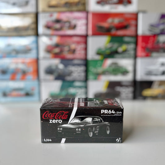 Front view of Nissan Skyline GT-R V8 Drift Hakosuka in Coca-Cola livery by Pop Race x TINY