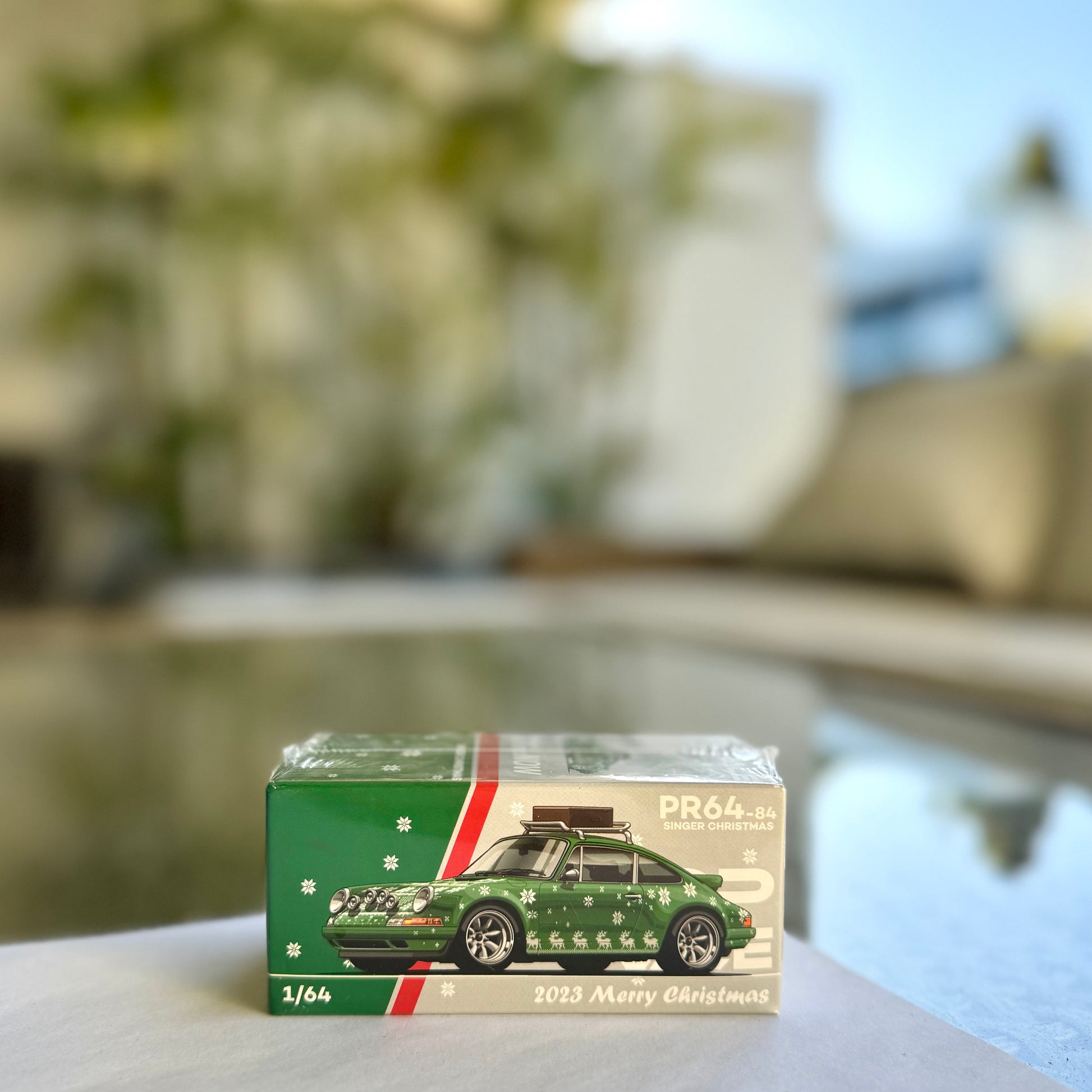 Panorama view of Singer 911 Christmas Edition by Pop Race in 1:64 scale