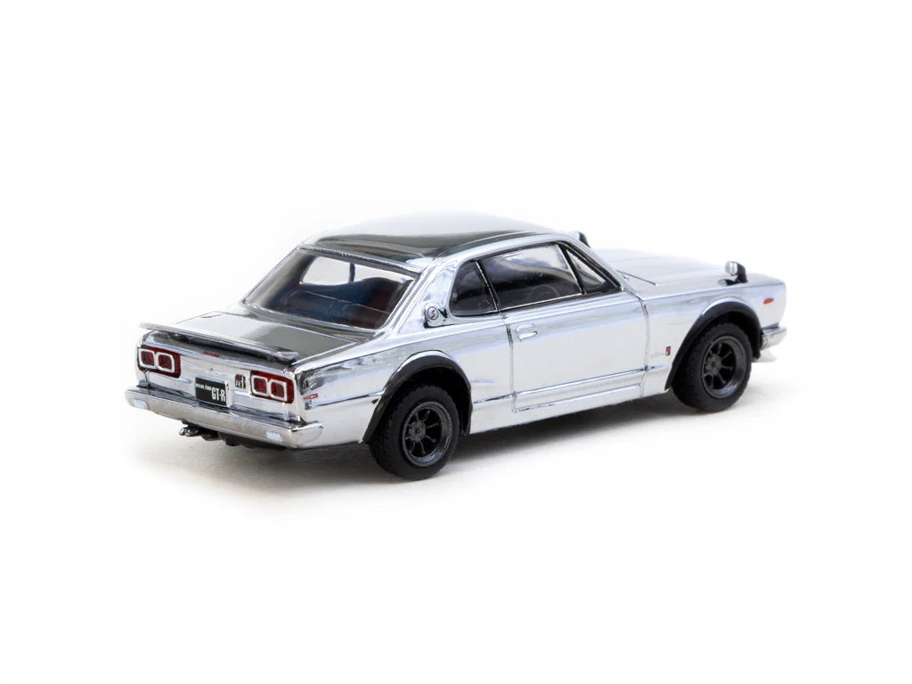 Read angle view of unboxed Skyline HT 2000GT-R Silver Chrome diecast model