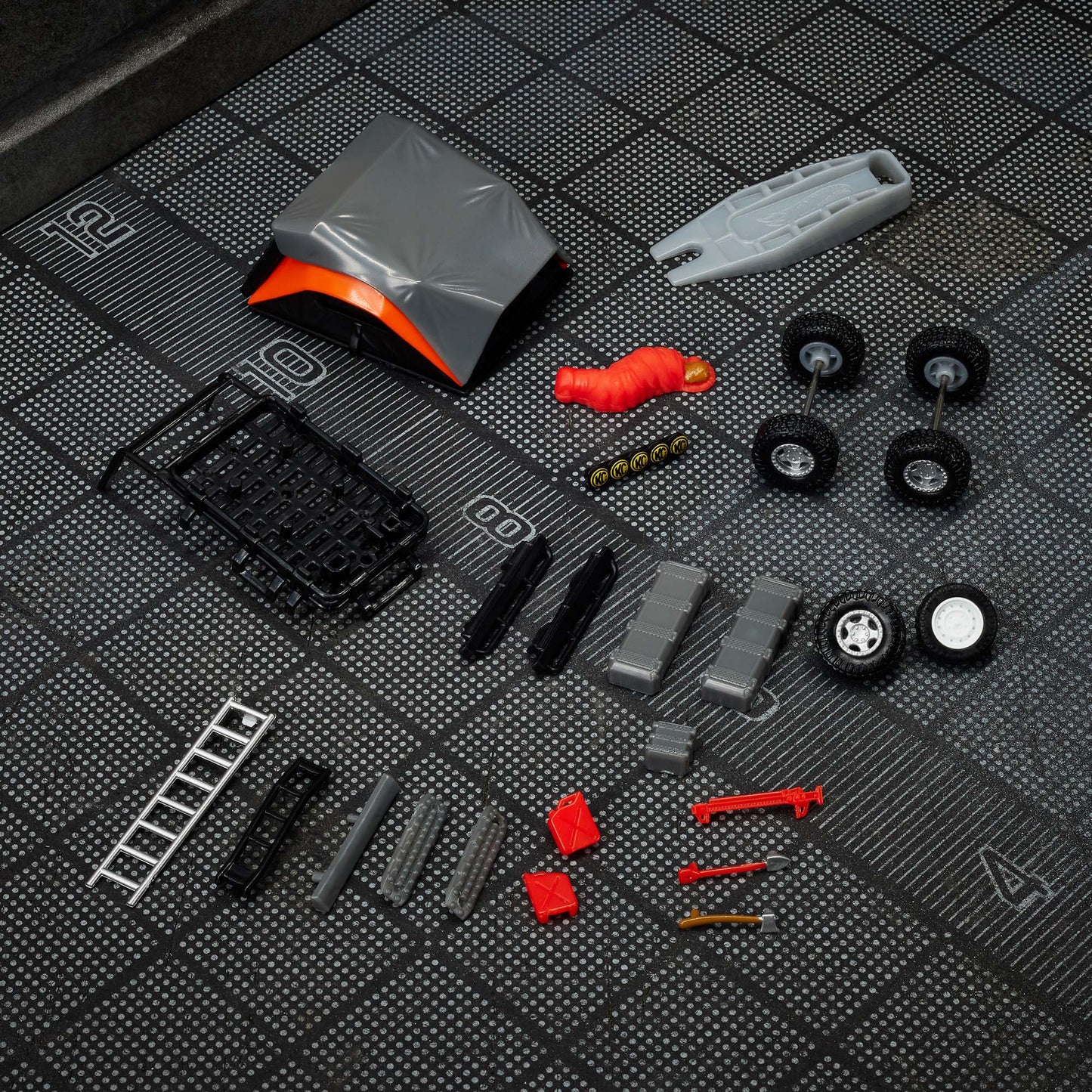 Full set of accessories for Toyota FJ45 Troopy diecast model