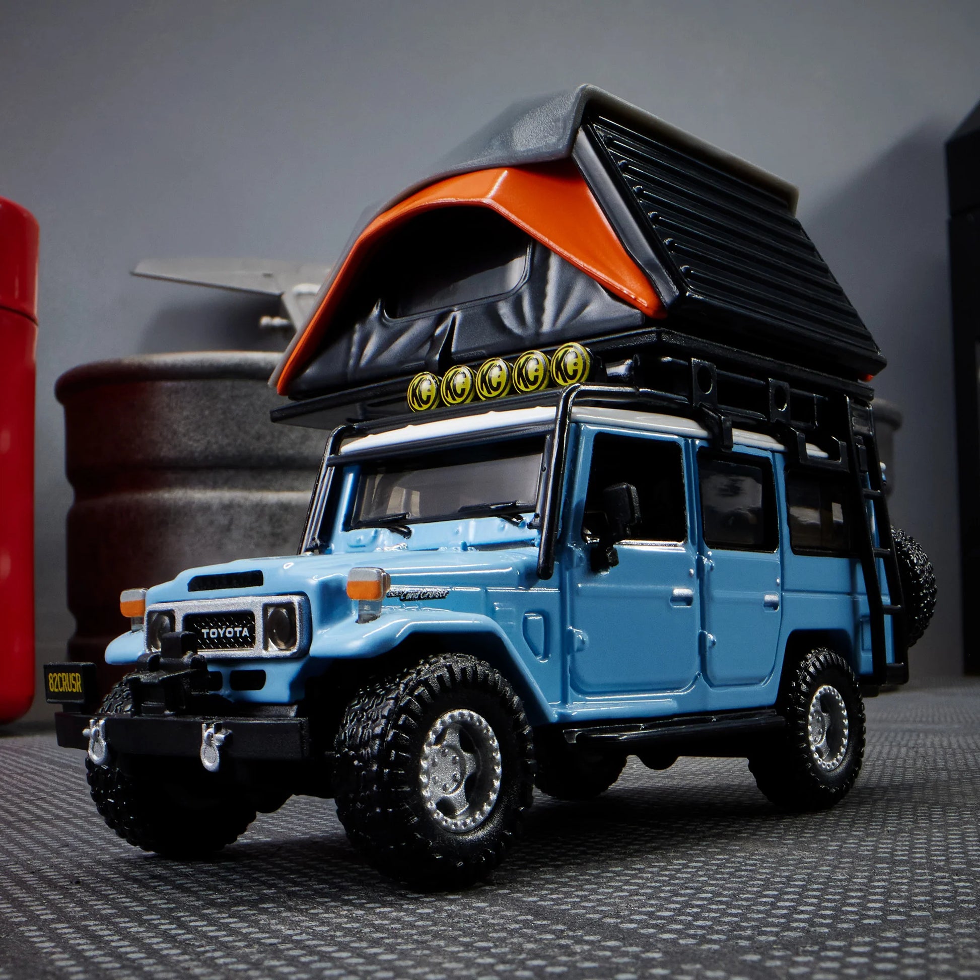 Front view of Toyota FJ45 Troopy 1982 Hot Wheels Elite 64 model