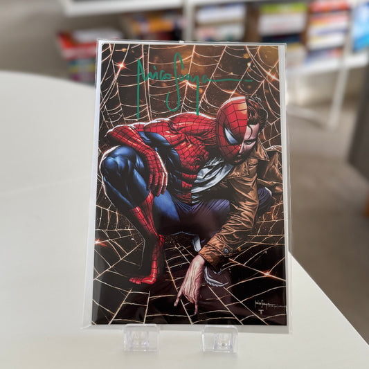 Ultimate Spider-Man #7 signed Mico Suayan virgin variant cover – Marvel Comics 2025