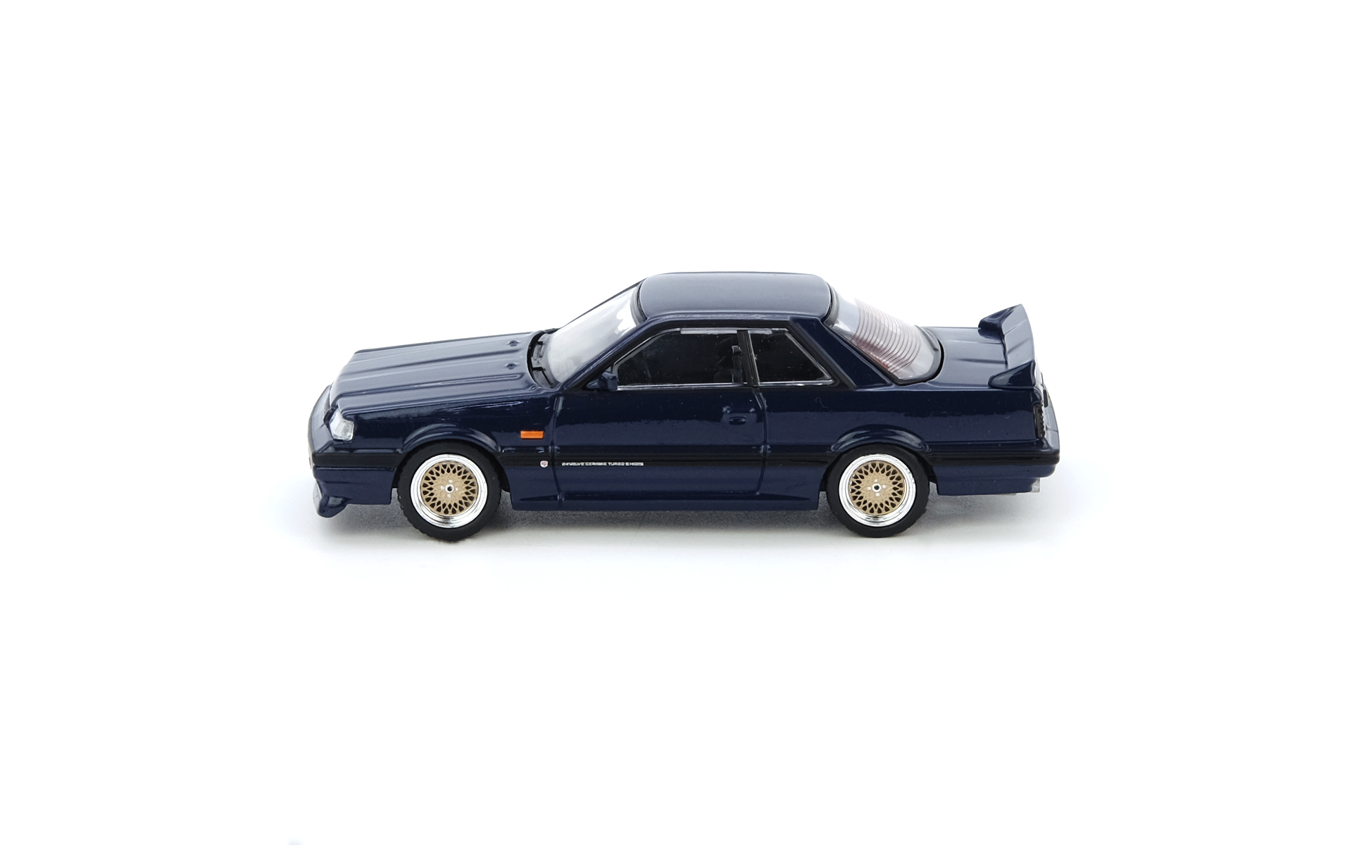 Nissan Skyline GTS-R R31 Dark Blue side profile Inno64 1:64 diecast