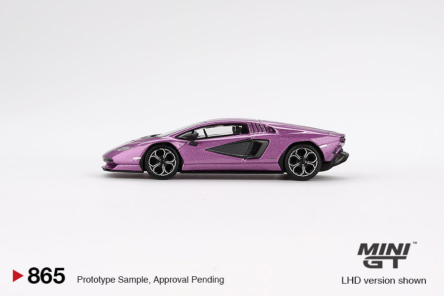 Side profile of Mini GT Lamborghini Countach LPI 800-4 30th Anniversary diecast