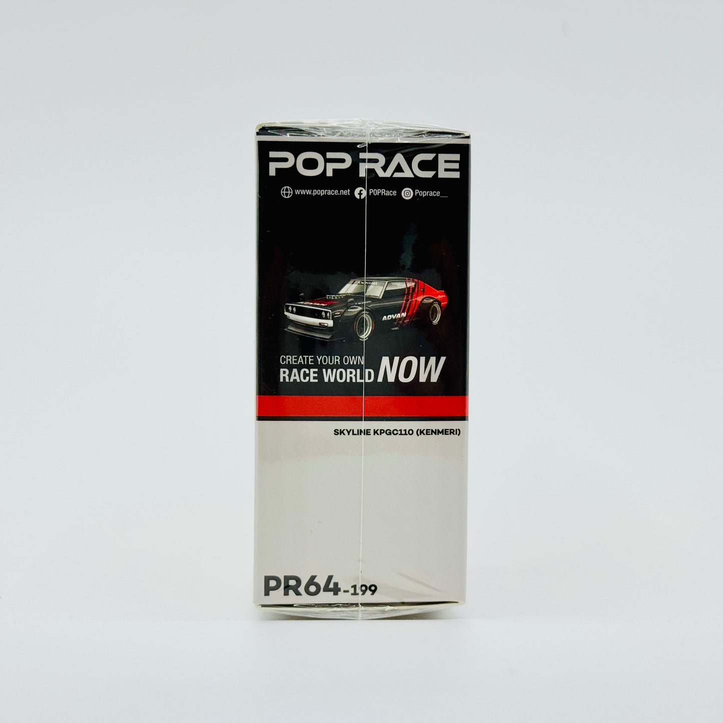 Nissan Skyline GT-R Kenmeri Advan boxed 1:64 diecast front angle