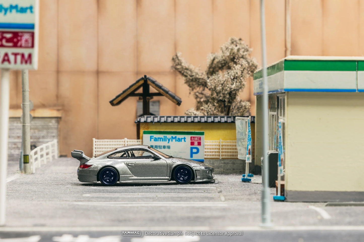 Porsche 997 Gray Metallic diecast street scene diorama display